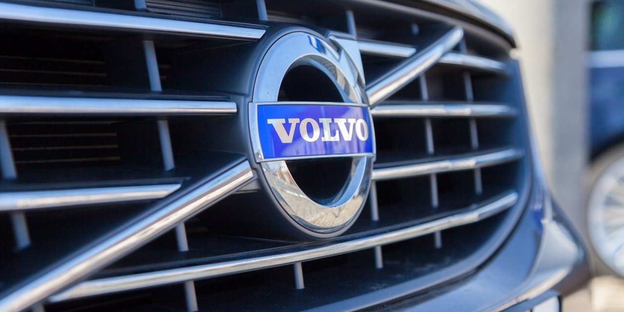 volvo-da-frene-basiyor-PZFIwJlV.jpg