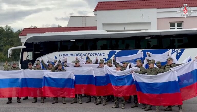 yeni-esir-takasi-rusya-ve-ukrayna-146sar-askeri-serbest-birakti-lD7tpwJc.jpg